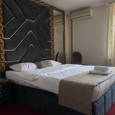 Hotel Stari Krovovi Veternik 외부 사진