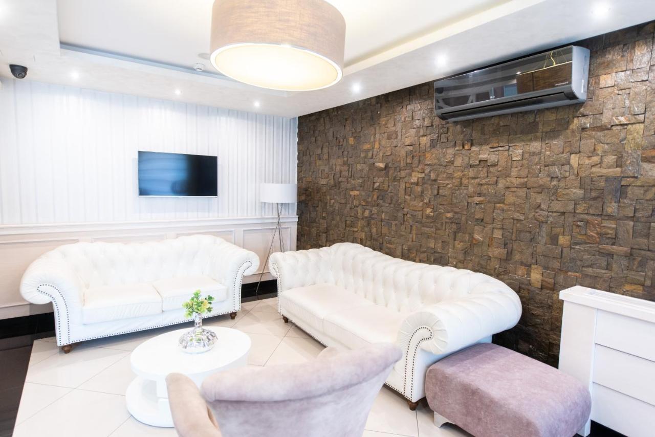Hotel Stari Krovovi Veternik 외부 사진