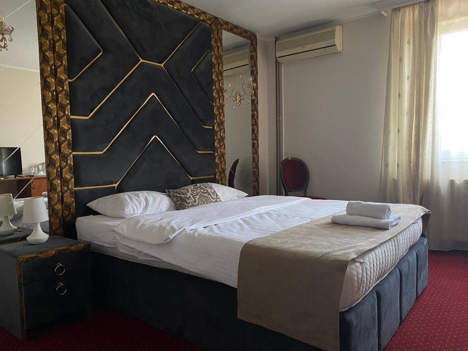 Hotel Stari Krovovi Veternik 외부 사진
