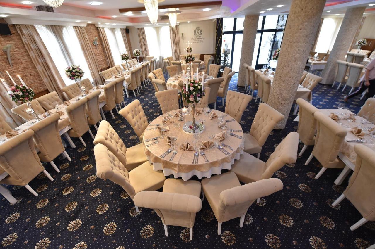 Hotel Stari Krovovi Veternik 외부 사진