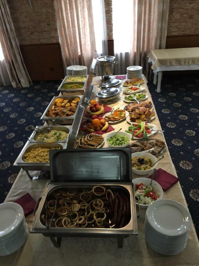 Hotel Stari Krovovi Veternik 외부 사진