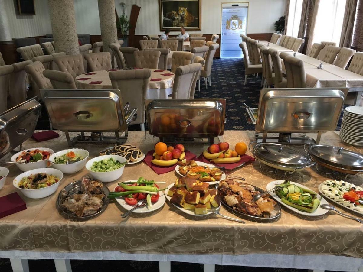 Hotel Stari Krovovi Veternik 외부 사진
