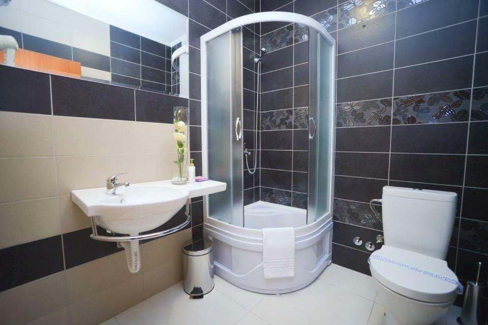 Hotel Stari Krovovi Veternik 외부 사진